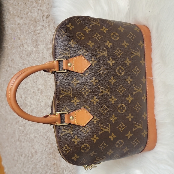 LV Alma - Picture 3 of 17